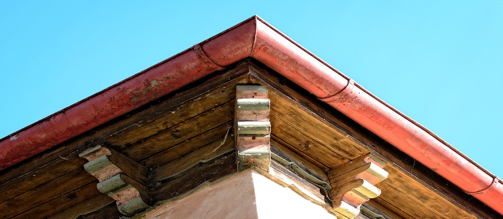 What is the Cost of Replacing Guttering?