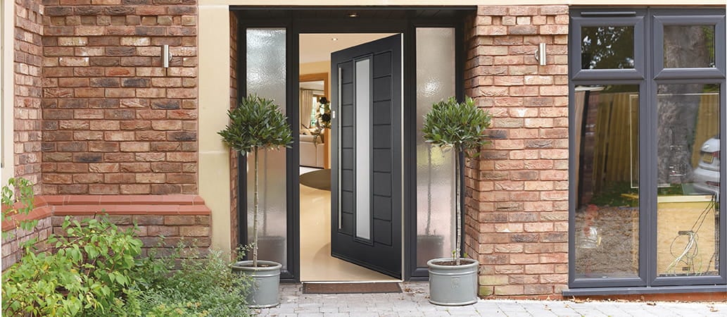 Do Aluminium Doors Expand in Heat?