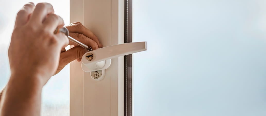 Tilt and Turn vs Casement: Which Window System Should You Choose?